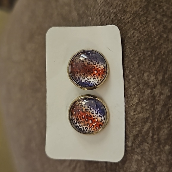3/$30 Fourth of July Animal Leopard Print Glass Dome Button Earrings - Picture 2 of 7